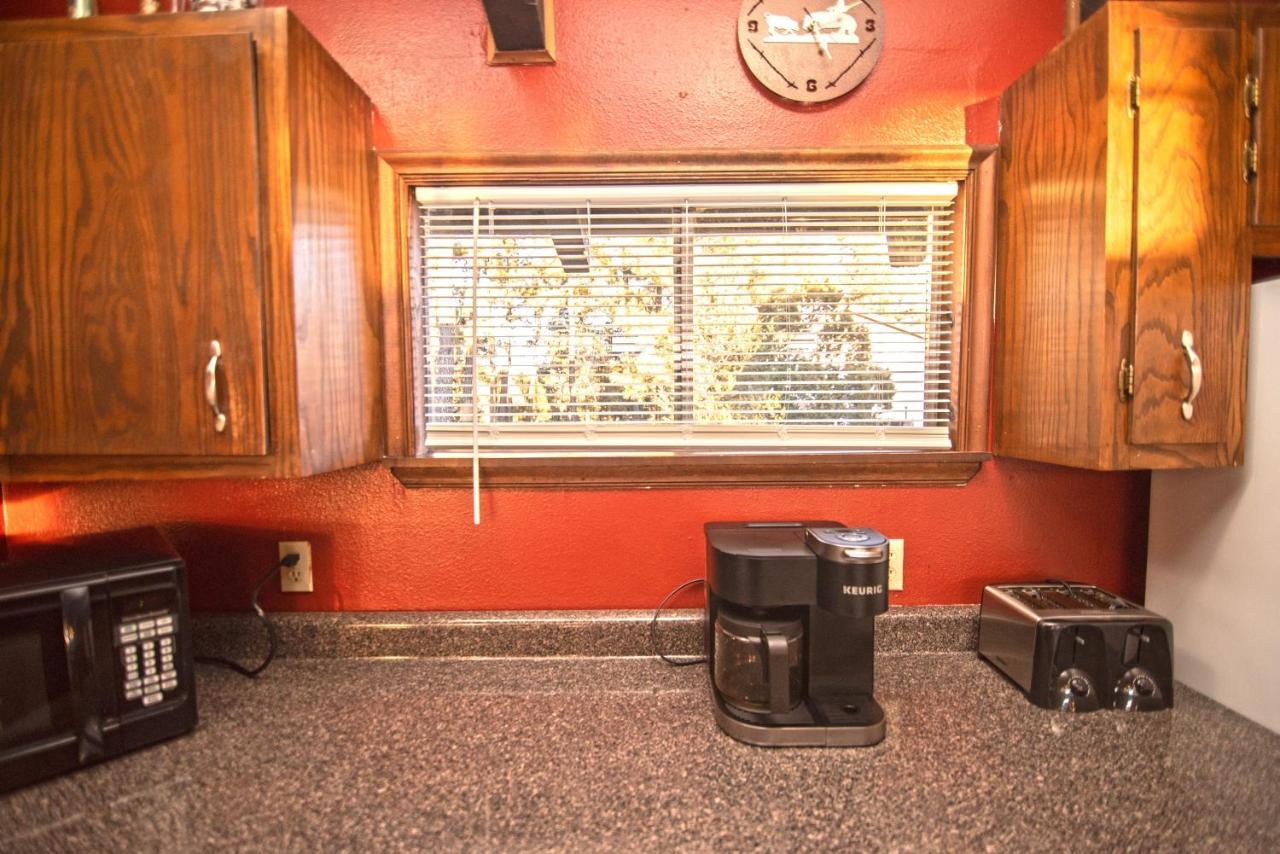 Huge Ruidoso Retreat With Game Room, Pool, 2 Balconies, 2 Kitchens - Sleeps 17! 외부 사진