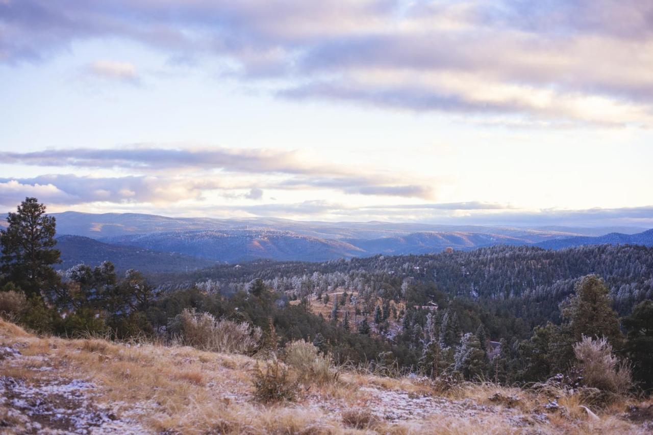 Huge Ruidoso Retreat With Game Room, Pool, 2 Balconies, 2 Kitchens - Sleeps 17! 외부 사진